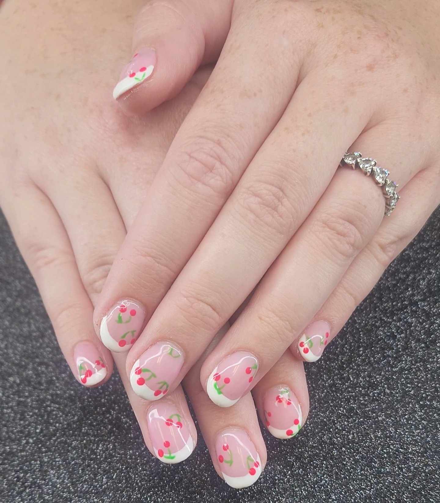 Gel-lo Me Pretty logo